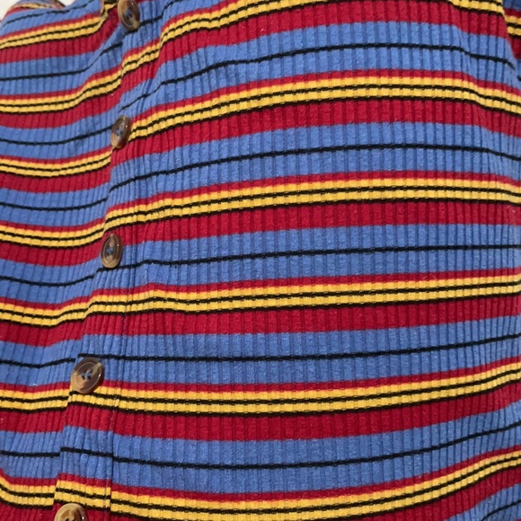 Cute basic crop top - Picture 4 of 4